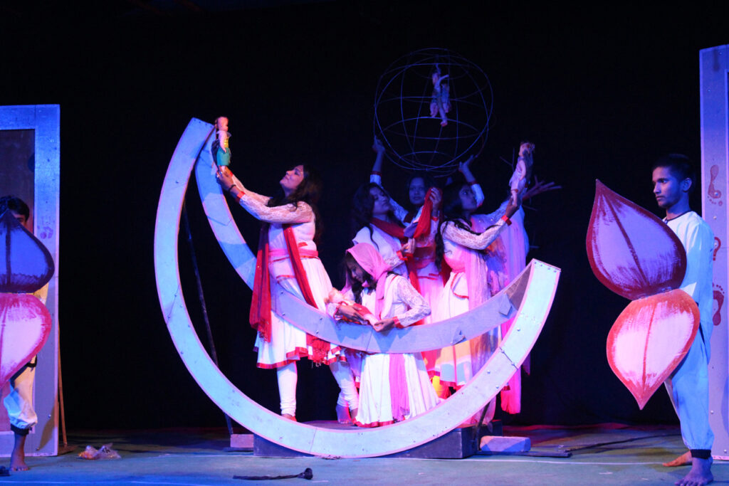 Yatra Naryastu poojyante02
