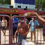 Raigarh men khana khilati ipta