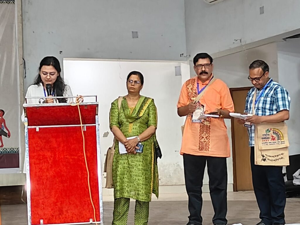 इप्टा के 15 वें राष्ट्रीय सम्मेलन में विभिन्न विषयों पर कार्यशालाएँ : एक : वैज्ञानिक मिजाज़ : साक्षी शर्मा 7 Scintific Temper04