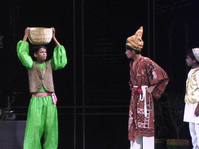 बच्चों की गतिविधियाँ और इप्टा रायगढ़ 17 61aa Sekh chilli workshop 2003