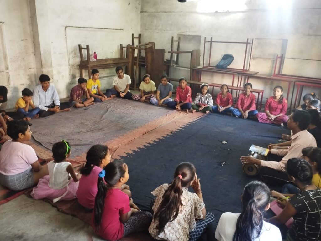 अवसर और स्पेस मिले तो बच्चों में भरपूर संभावनाएँ हैं : अपर्णा 5 WhatsApp Image 2023 05 05 at 11.42.50 AM