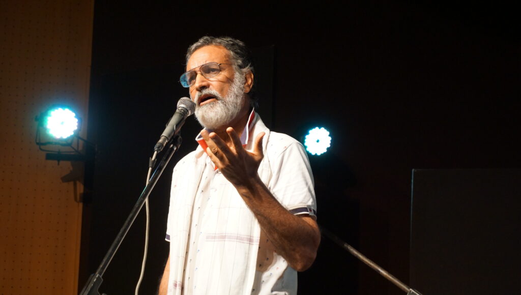 Inder Salim Singing Kashmiri Song 1