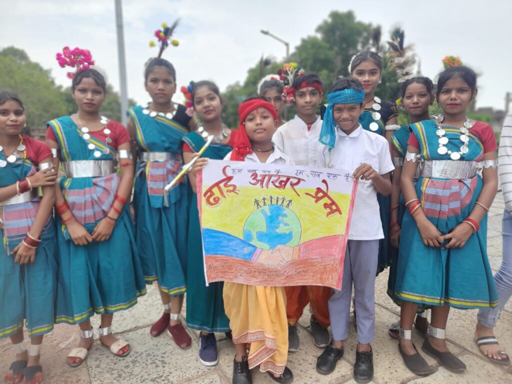 सांझी विरासत का अनुभव करने निकली 'ढाई आखर प्रेम जाँजगीर-चाम्पा एक दिवसीय सांस्कृतिक पदयात्रा' 10 WhatsApp Image 2023 10 06 at 15.40.35 2