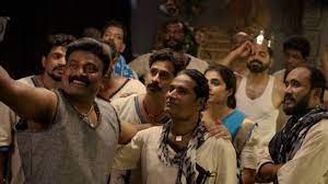 मलयालम फिल्म में नाटक, नाटक में नाटक 'आट्टम' (द प्ले) 3 Attam06