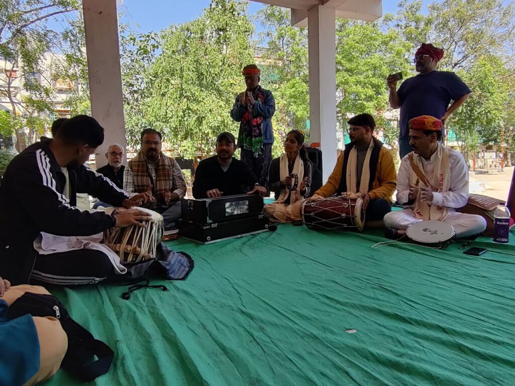 मध्य प्रदेश में कबीर के प्रेम और श्रम का सन्देश 19 photo 6066896238135065563 y