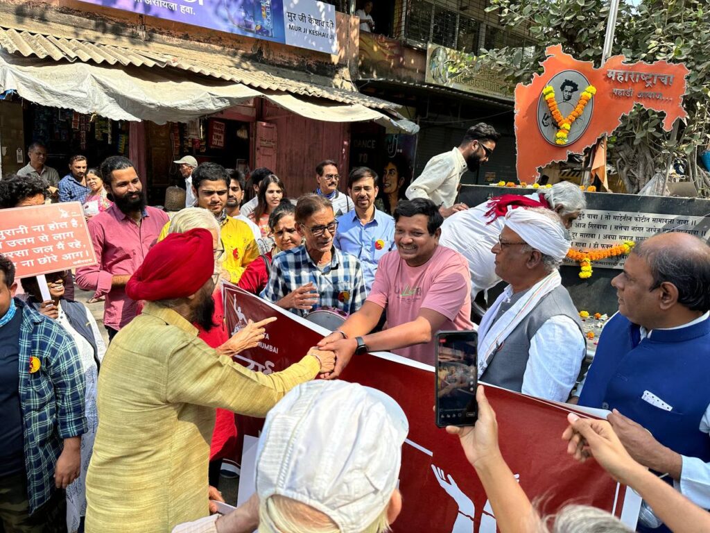 मुंबई में दो दिन की 'ढाई आखर प्रेम' सांस्कृतिक यात्रा 11 photo 6167792772334074270 y