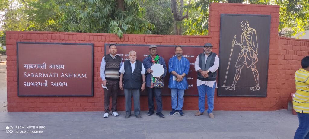 गुजरात में 'ढाई आखर प्रेम' यात्रा का साबरमती पड़ाव 2 2 Sabarmati Ashram