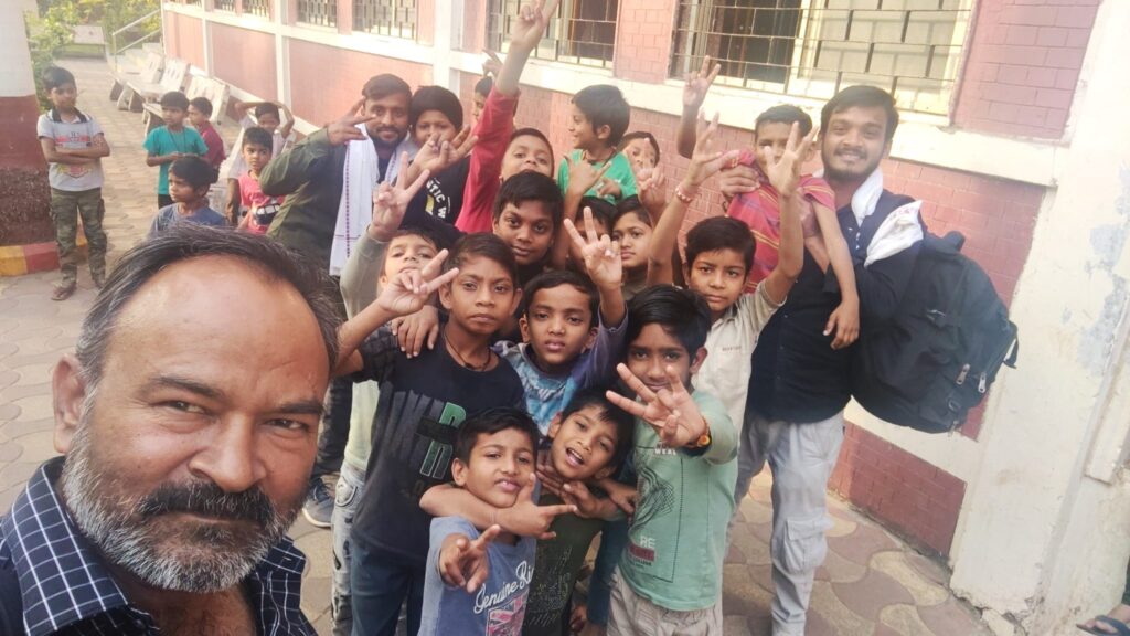 गुजरात में श्रम, ज्ञान और प्रेम का रिश्ता मज़बूत करना ज़रूरी 7 Navsari differently abled children 2048x1152 1