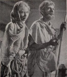 बहुरूपी थिएटर : शंभु मित्र 3 526px Usha Dutt and Shombhu Mitra in Dharti Ke Lal 263x300 1