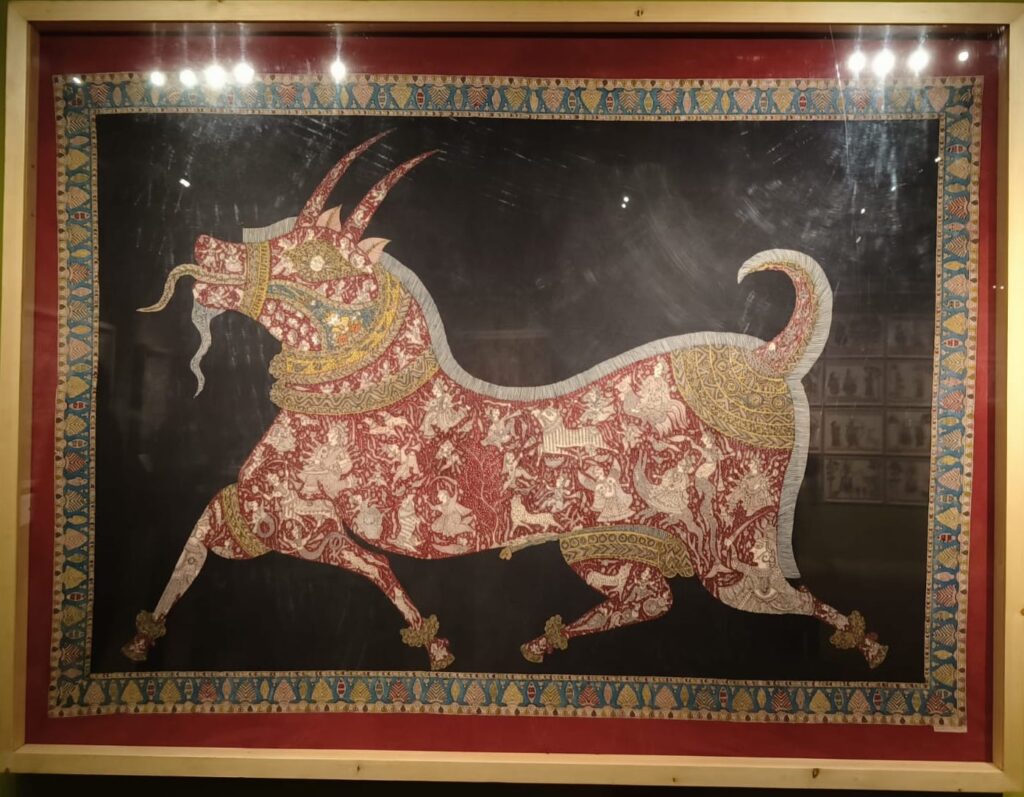 दृश्य-कला का संवेदी अनुभव 8 माता नि पछेड़ी