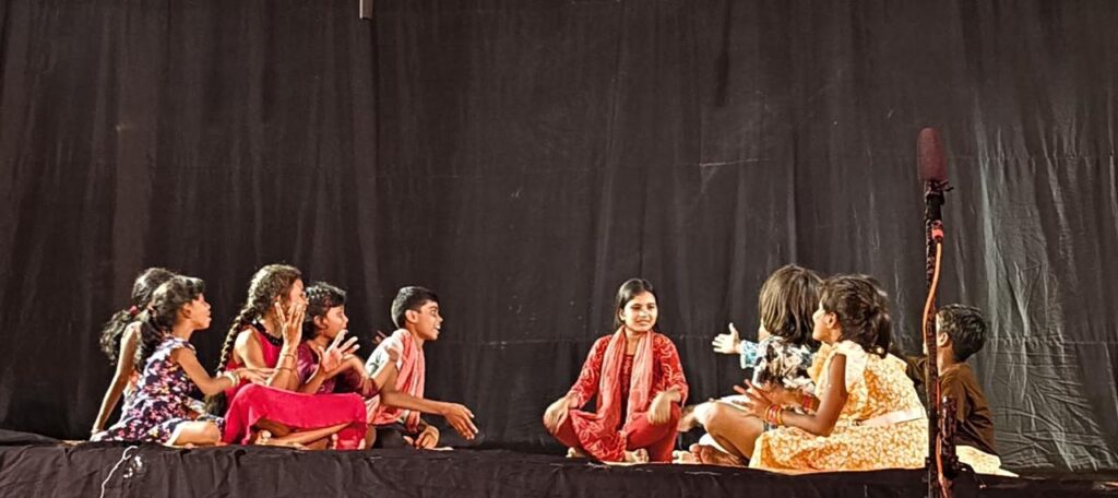 नाम पहचान देता है, पहचान नहीं बनाता फिर भी नाम सलीके का होना चाहिए : अपर्णा 6 WhatsApp Image 2026 06 14 at 16.57.53